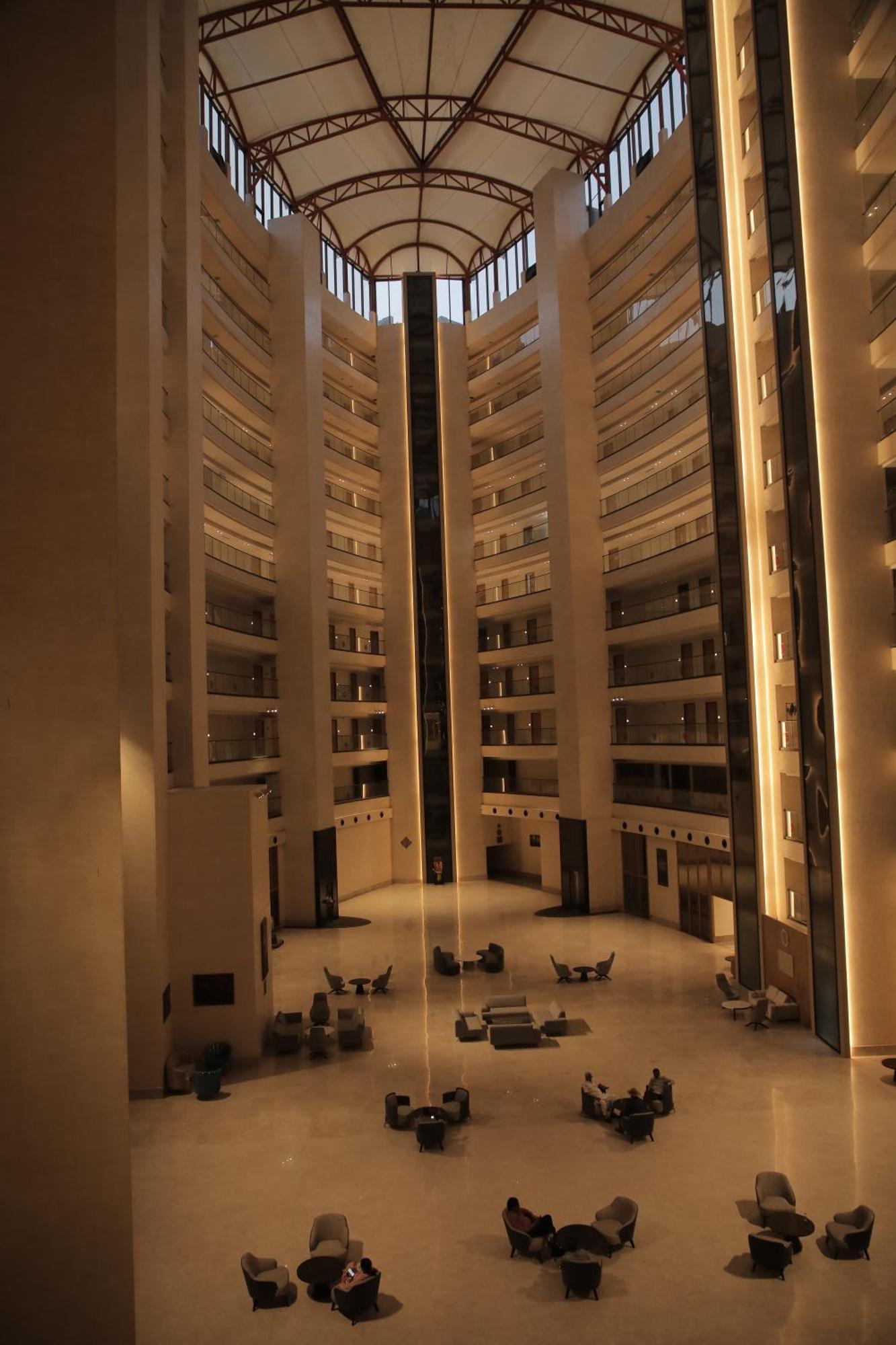 The World Surat Hotel Exterior photo